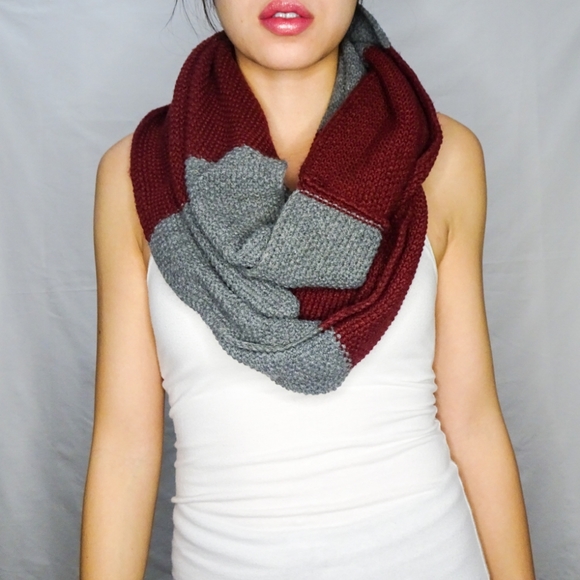 infinity/circle scarf - Picture 1 of 2